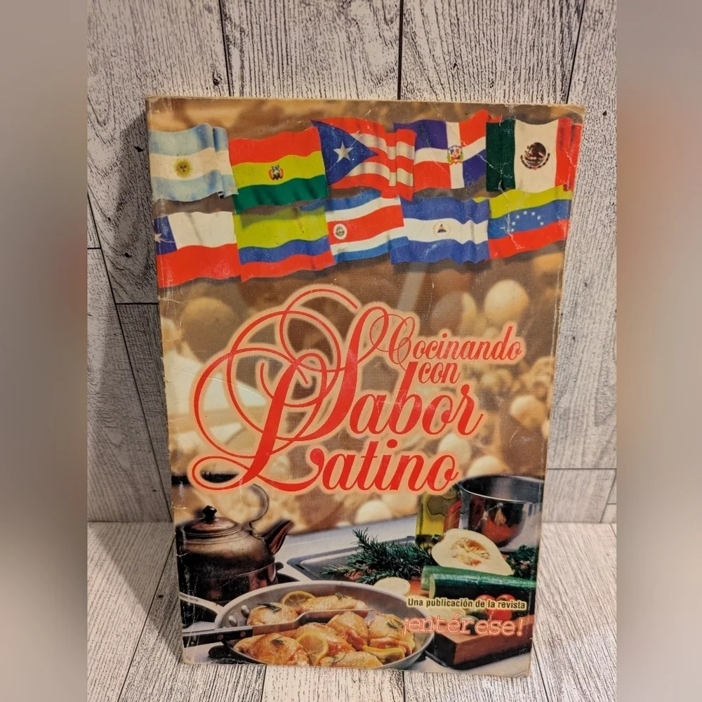 Cocinando con Sabor Latino Cookbook